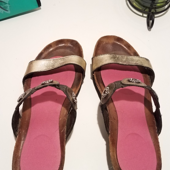 Naot sandals - Picture 6 of 6